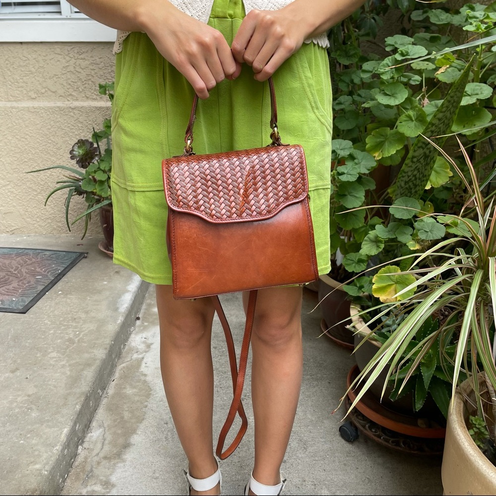 Vintage 80’s reddish brown Brahmin all leather crossbody bag - Picture 4 of 16